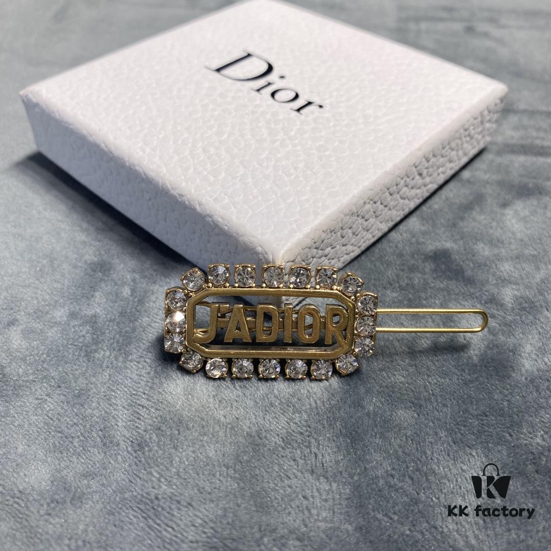 Dior Retro Copper Rhinestone JA Letter Square Hair Clip, Exuding Elegance Even Through the Screen, Must-Have 🌈💕