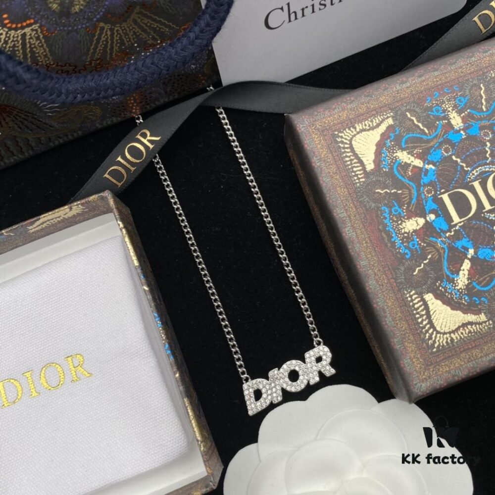 Dior New Diamond-Inlaid Letter Fashion Elegant Necklace