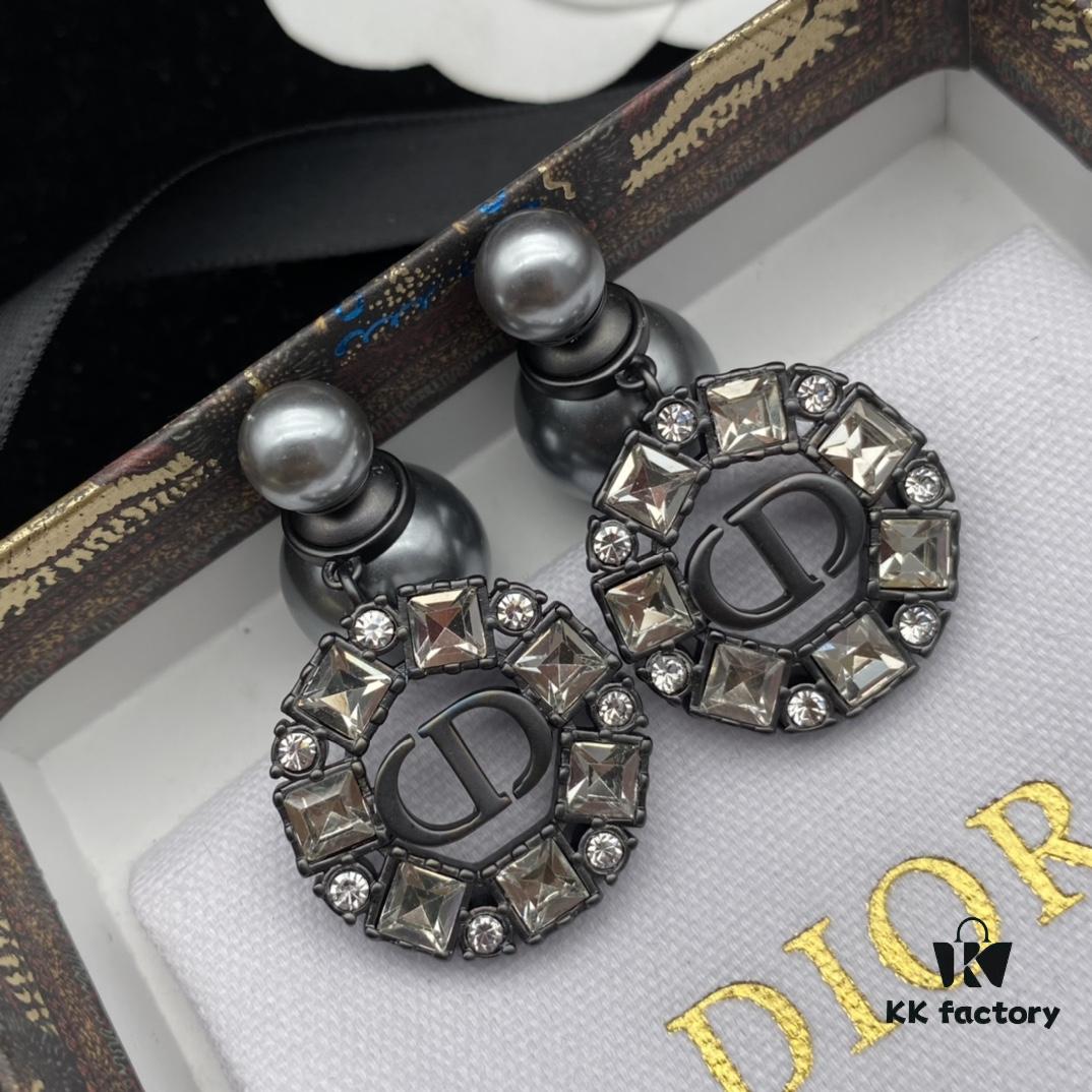 Dior New Letter Pearl Diamond-Inlaid Elegant Retro Stud Earrings