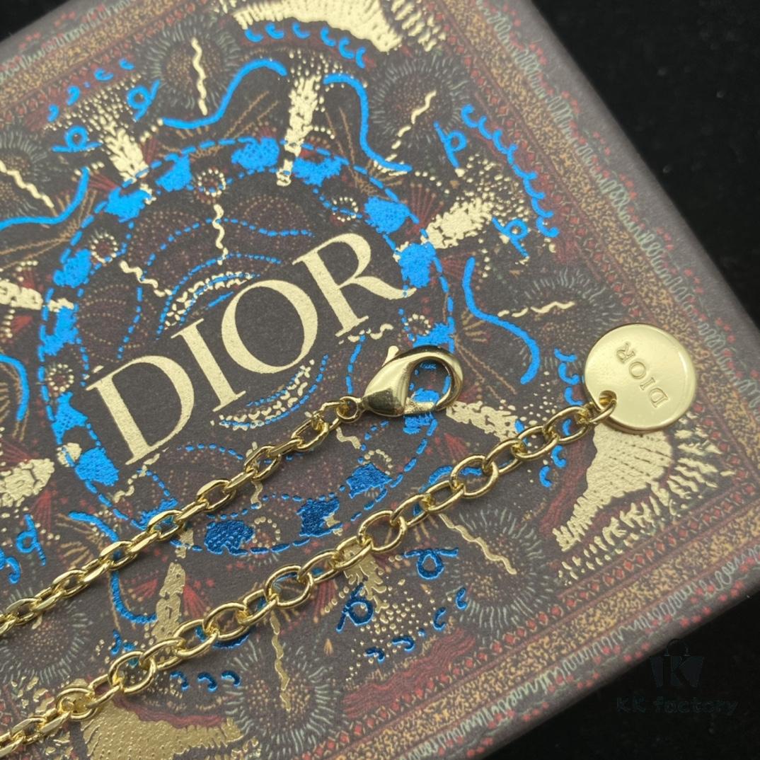 Dior New Style Letter Pearl Diamond-Inlaid Elegant Retro Design