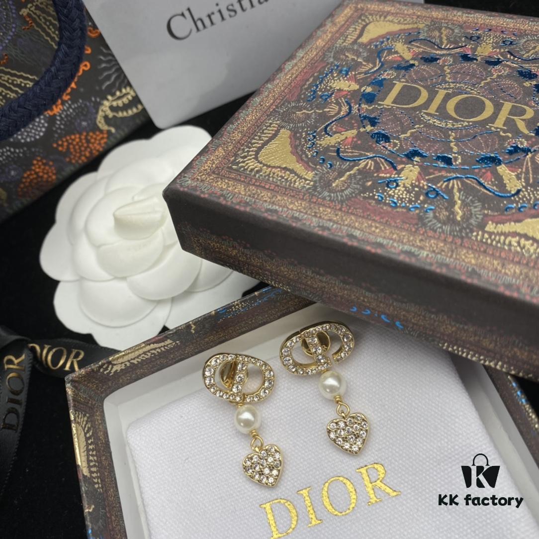 Dior New Letter Heart Pearl Diamond-Encrusted Vintage Tassel Stud Earrings