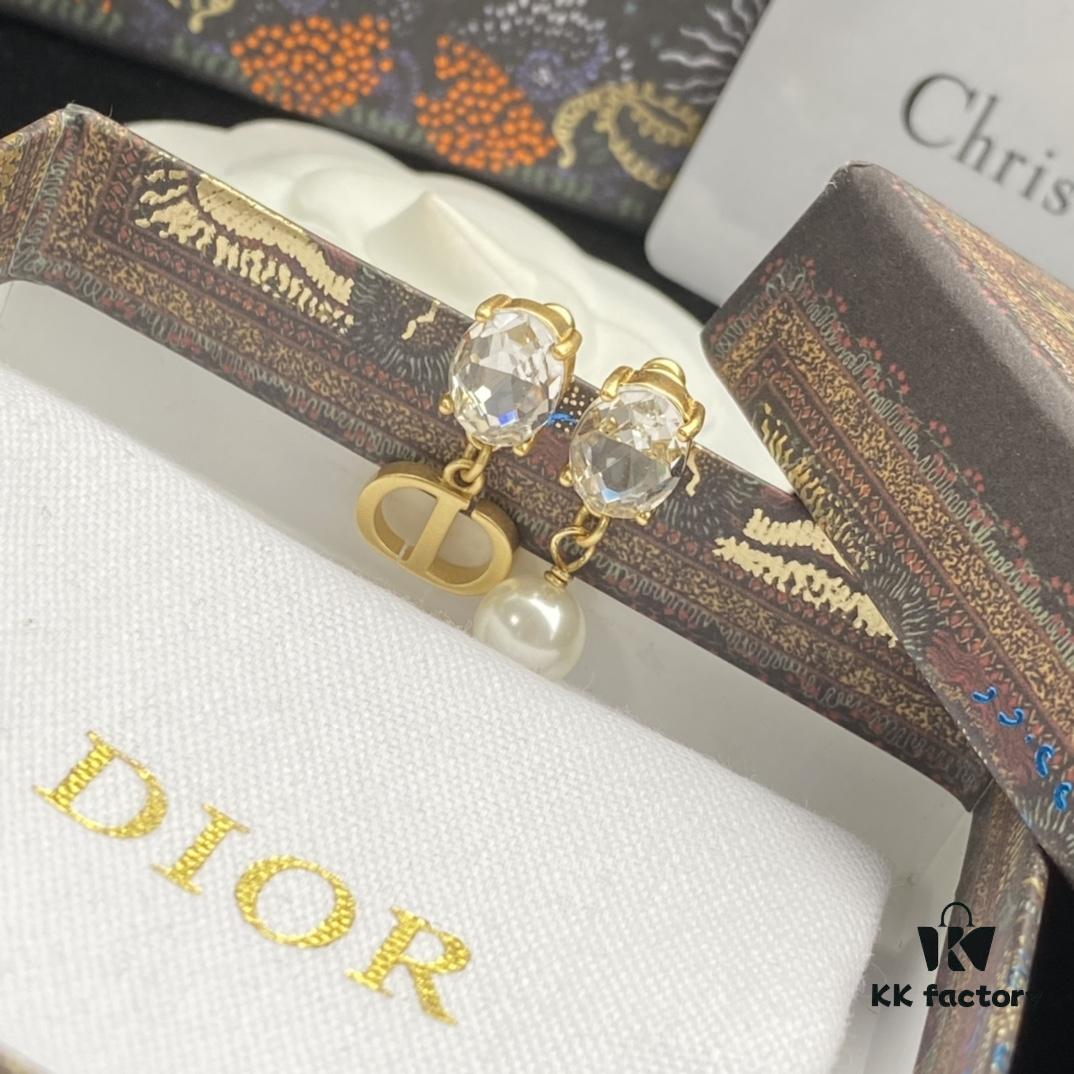 Dior New Letter Pearl Inlaid Diamond Elegant Vintage Stud Earrings