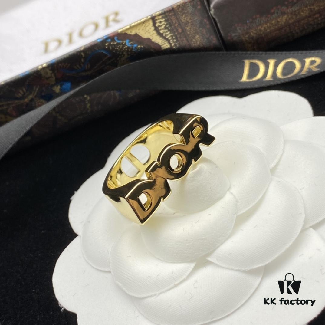 Dior New Letter Style Retro Ring