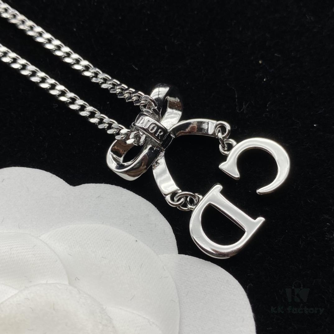 Dior New Letter Bow Diamond-Inlaid Elegant and Sweet Necklace