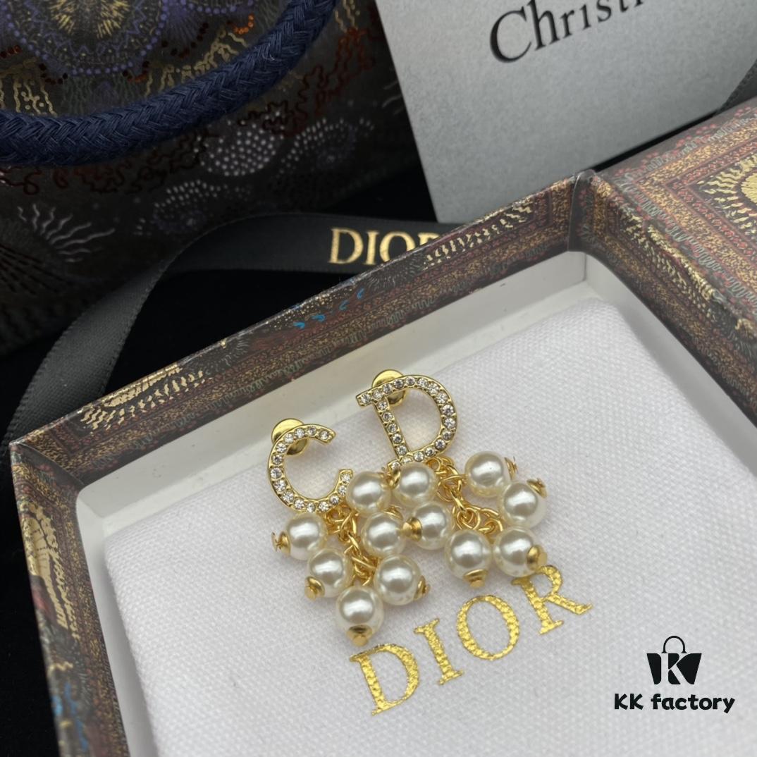 Dior New Style Letter Pearl Inlaid Diamond Elegant Retro Stud Earrings