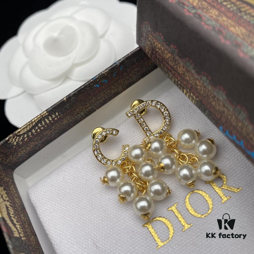Dior New Style Letter Pearl Inlaid Diamond Elegant Retro Stud Earrings