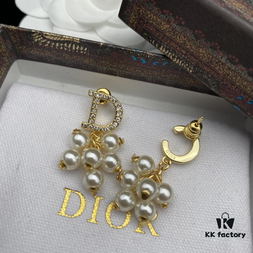 Dior New Style Letter Pearl Inlaid Diamond Elegant Retro Stud Earrings