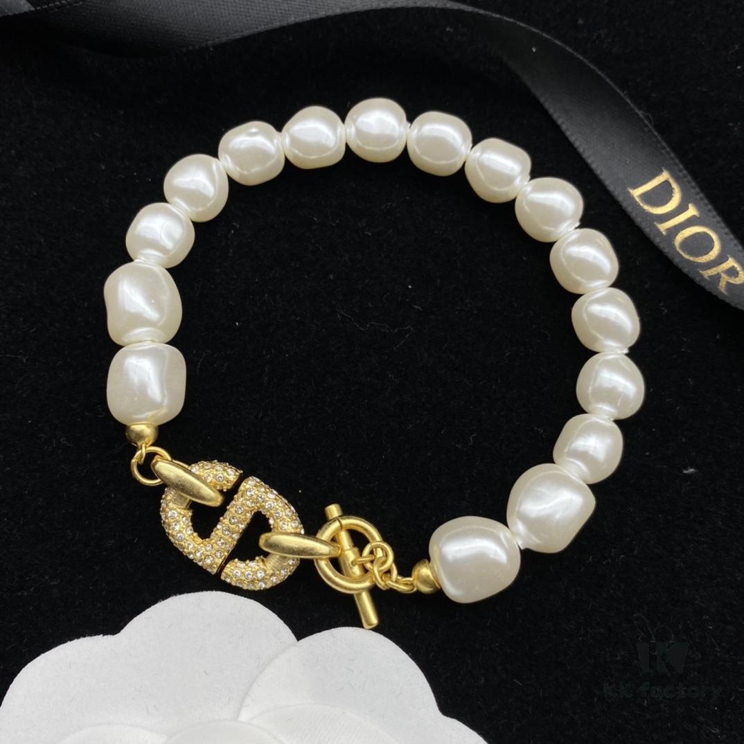 Dior New Letter Pearl Inlaid Diamond Elegant Retro Set Necklace