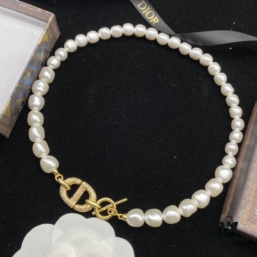 Dior New Letter Pearl Inlaid Diamond Elegant Retro Set Necklace