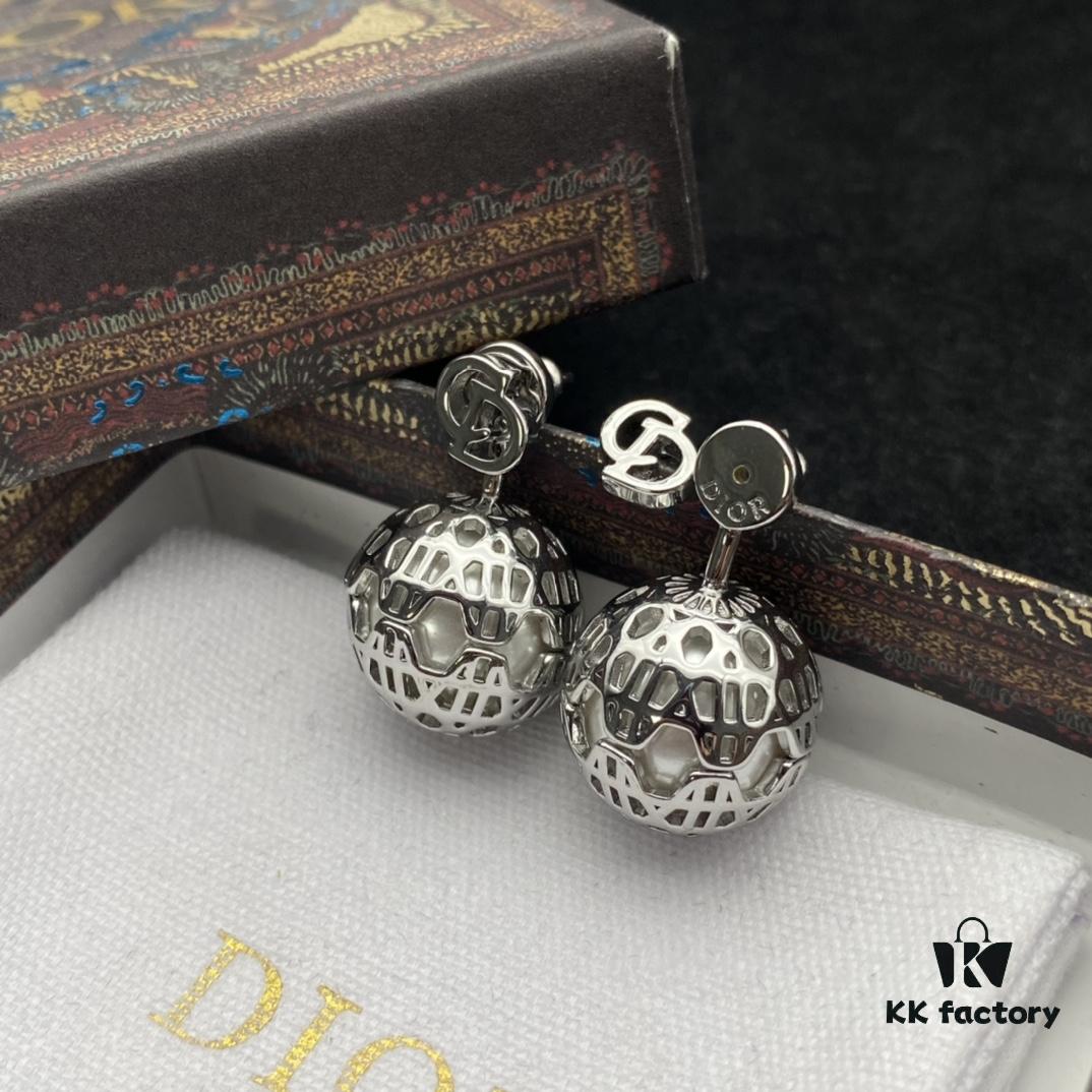 Dior New Style Letter Pearl Fashion Earrings