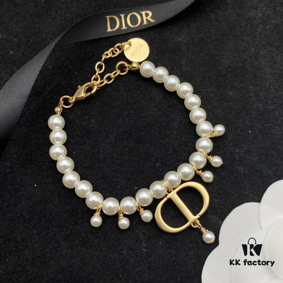 Dior New Letter Pearl Elegant Vintage Necklace and Bracelet