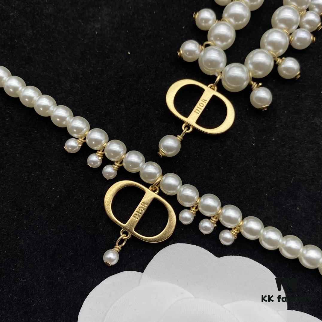 Dior New Letter Pearl Elegant Vintage Necklace and Bracelet