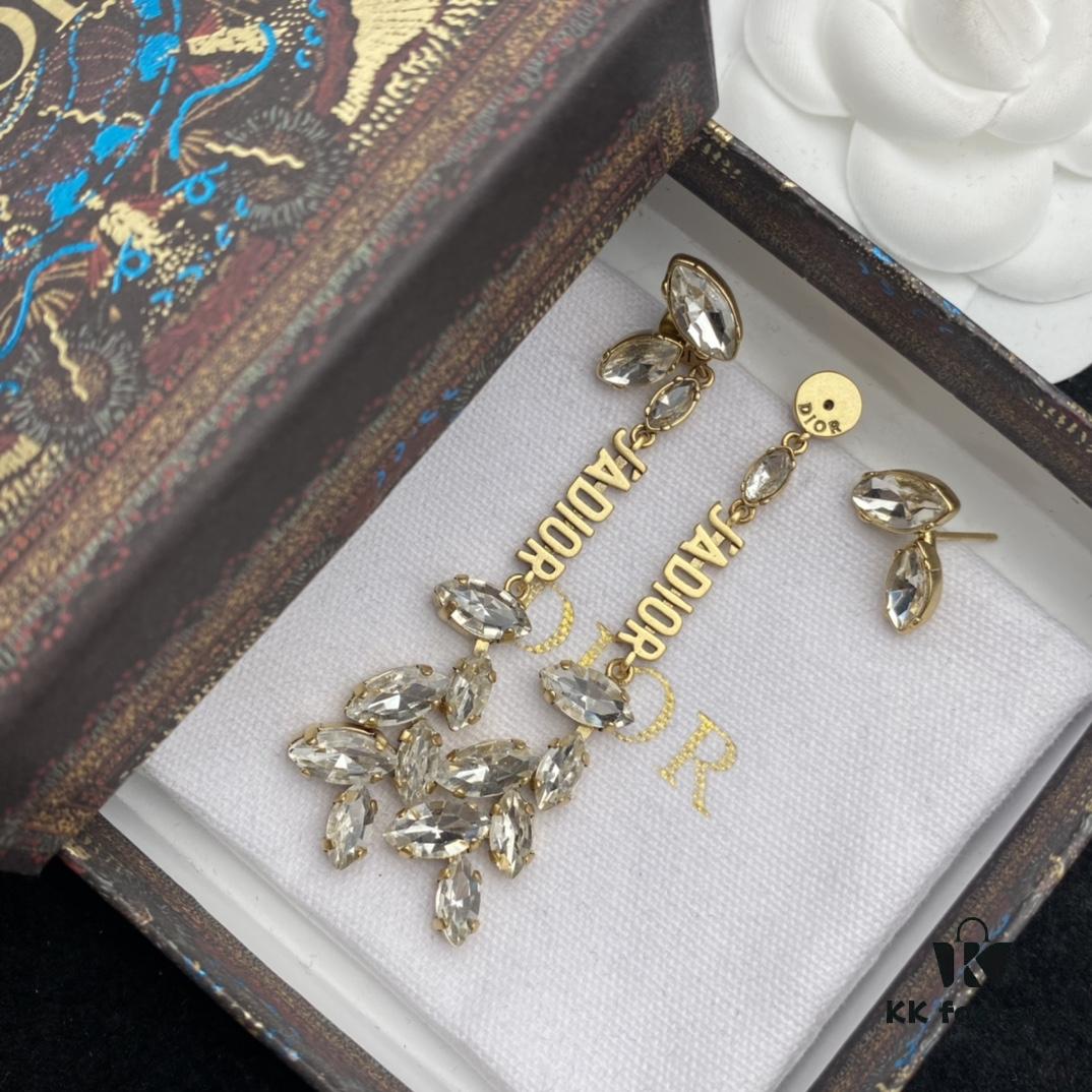 Dior New Diamond-Inlaid Letter Fashion Elegant Set