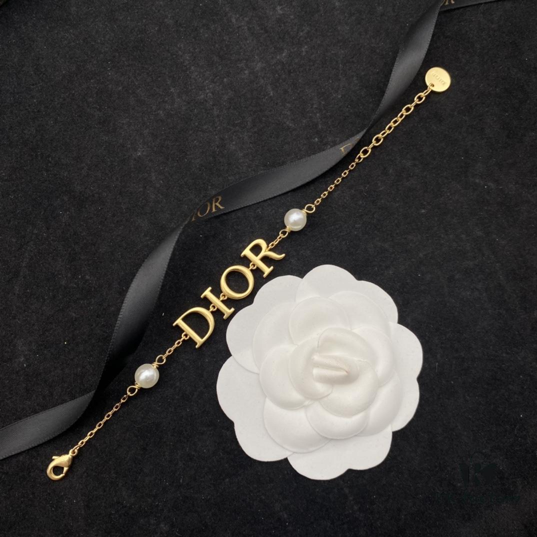 Dior New Style Letter Pearl Fashion Elegant Necklace and Bracelet