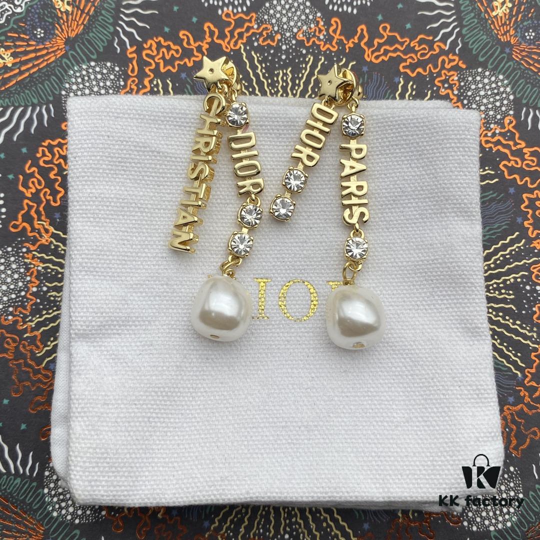 Dior DIOR Tassel Stud Earrings, Retro Style, Available in Two Colors: Yellow Gold and Another Option, Same Material, 925 Silver Post