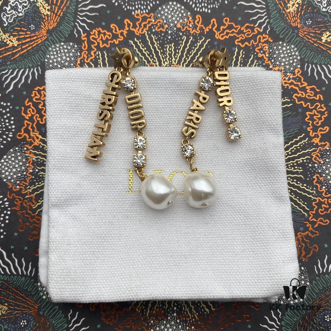 Dior DIOR Tassel Stud Earrings, Retro Style, Available in Two Colors: Yellow Gold and Another Option, Same Material, 925 Silver Post