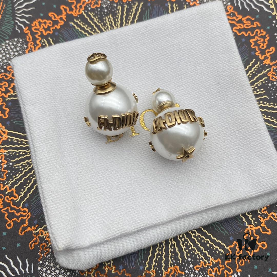 Dior Pearl JADIOR Stud Earrings