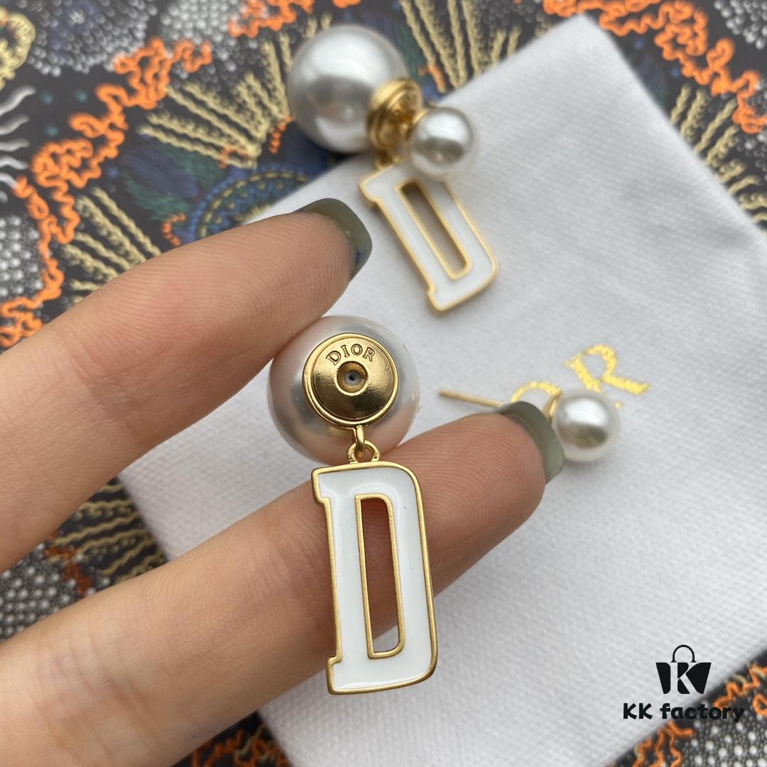 Dior Pearl D-Letter Stud Earrings with Large and Small Pearls