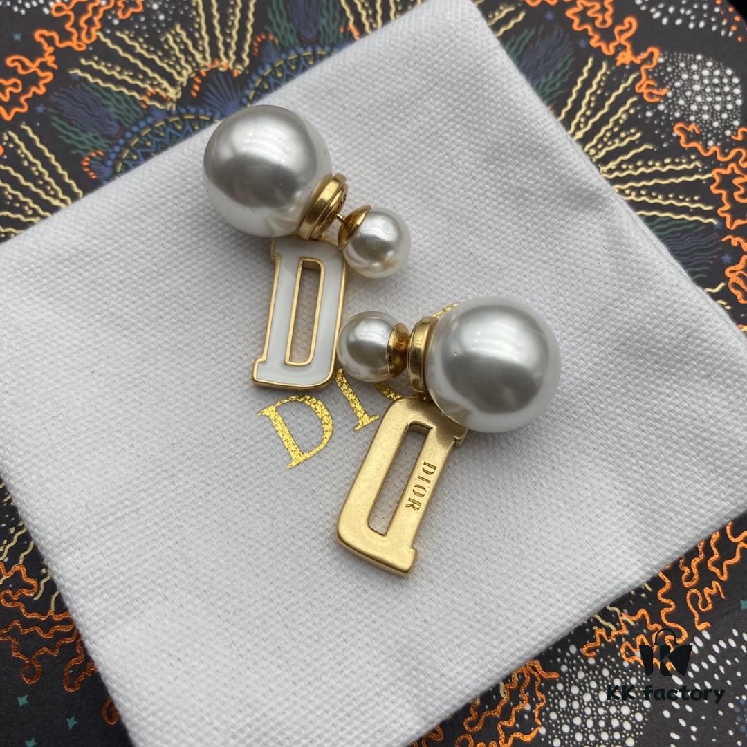 Dior Pearl D-Letter Stud Earrings with Large and Small Pearls