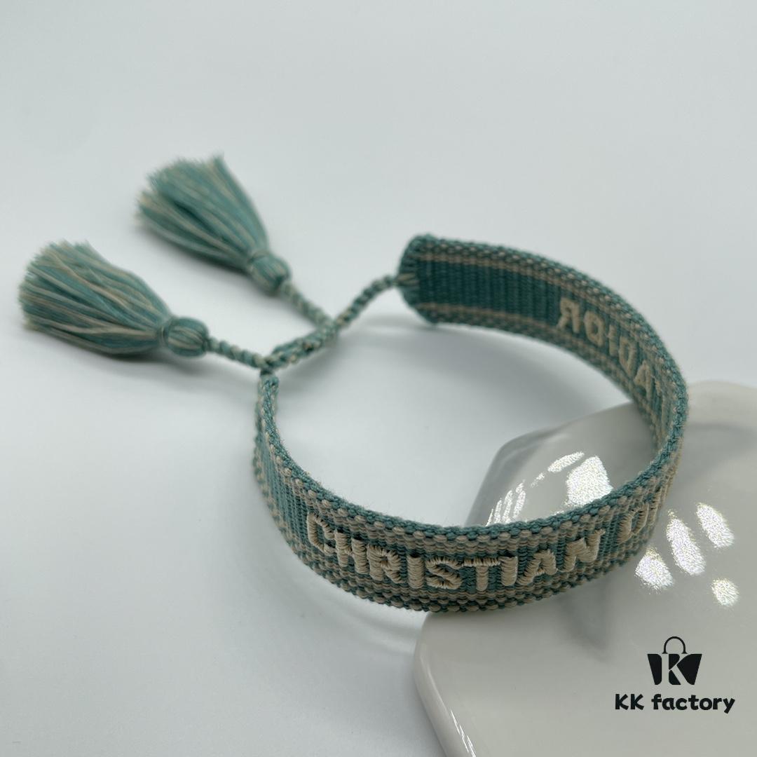 Dior Bracelet Top Version 🌟 Bottom Print Logo Clear, Full and Rounded ‼️ ZP Used for Prototype Already Old and Dirty, One Very Notable  ️ Detail: Lettering Font is Wobbly, Not Neat. Authentic Prototype Guaranteed 🌟 Vintage Aged Fashion Look, Upgraded Materials and Complex Craftsmanship, Same Style as Worn by Numerous Celebrities – Grab Yours Now! New Colors Continuously Updated...