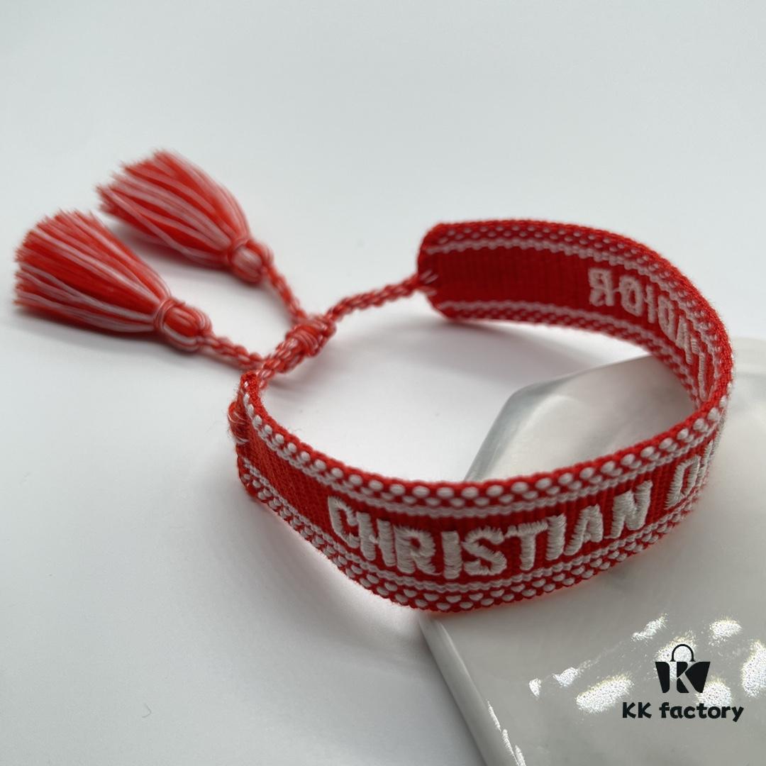 Dior Bracelet Top Version 🌟 Bottom Print Logo Clear, Full and Rounded ‼️ ZP Used for Prototype Already Old and Dirty, One Very Notable  ️ Detail: Lettering Font is Wobbly, Not Neat. Authentic Prototype Guaranteed 🌟 Vintage Aged Fashion Look, Upgraded Materials and Complex Craftsmanship, Same Style as Worn by Numerous Celebrities – Grab Yours Now! New Colors Continuously Updated...