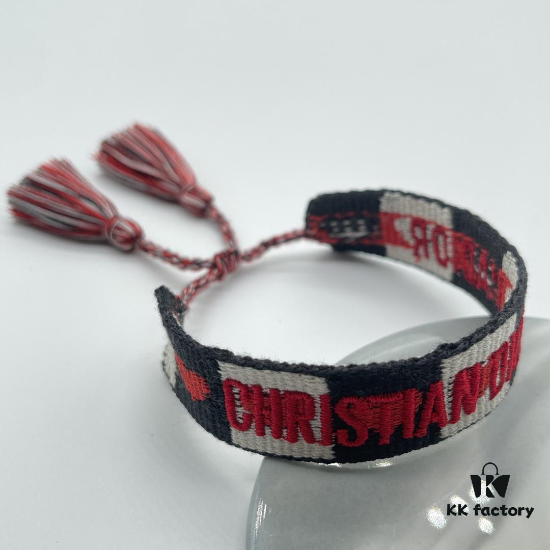 Dior Bracelet Top Version 🌟 Bottom Print Logo Clear, Full and Rounded ‼️ ZP Used for Sample Making, Already Quite Dirty and Old, One Very Noteworthy  ️ Detail Is That the Lettering Font Is Irregular, Not Neat. Trust the Authentic Sample 🌟 Vintage Aesthetic with Fashionable Distressed Design, Upgraded Materials and Complex Craftsmanship, Worn by Numerous Celebrities – Grab Yours Now! New Colors Continuously Updated...