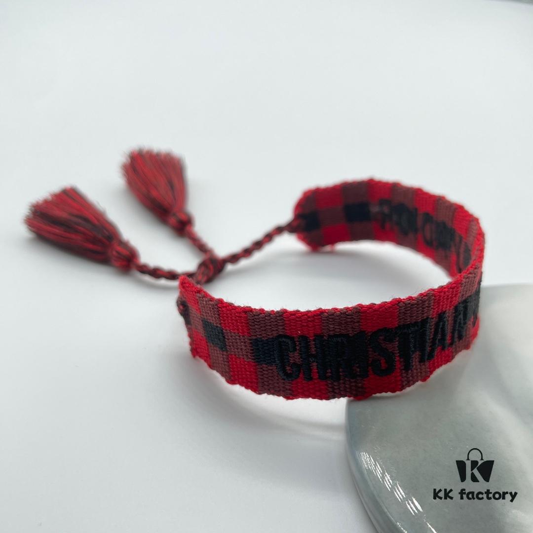 Dior Bracelet Top Version 🌟 Bottom Print Logo Clear, Full and Rounded ‼️ ZP Used for Sample Making, Already Quite Dirty and Old, One Very Noteworthy  ️ Detail: The Font of the Letters is Wobbly, Not Neat. Trust the Authentic Sample Design 🌟 Vintage Aged Fashion Feel, Upgraded Materials and Complex Craftsmanship, Worn by Numerous Celebrities – Grab Yours Now! New Colors Continuously Updated...