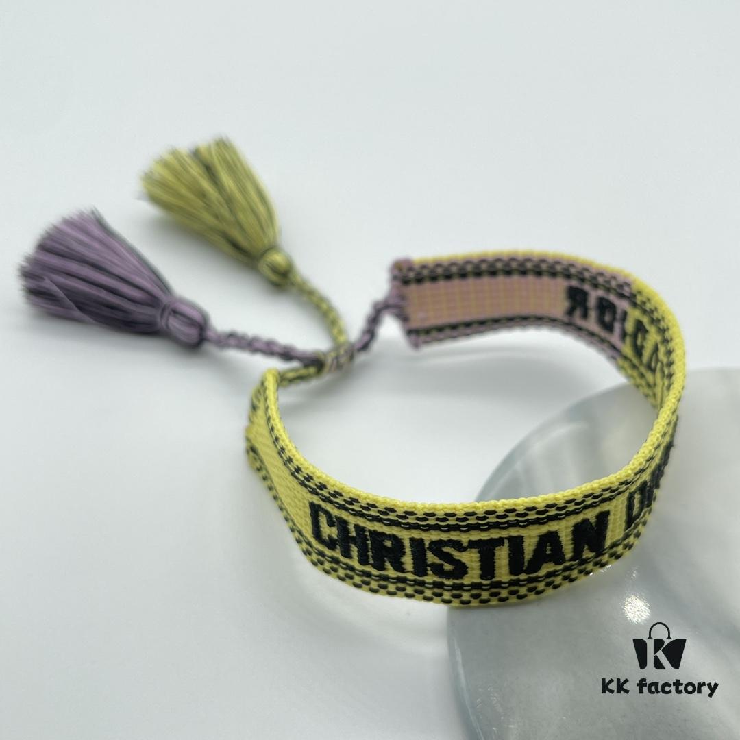 Dior Bracelet Top Version 🌟 Clear and Full Logo Print at the Bottom, Rounded and Vivid ‼️ ZP Used for Prototype Already Shows Signs of Wear, Note a Crucial Detail  ️: The Font of Letters Is Intentionally Irregular, Not Perfectly Aligned. Authentic Design Features Vintage Aesthetic with Upgraded Materials and Complex Craftsmanship, Worn by Numerous Celebrities – Grab Yours Now! New Colors Regularly Updated...