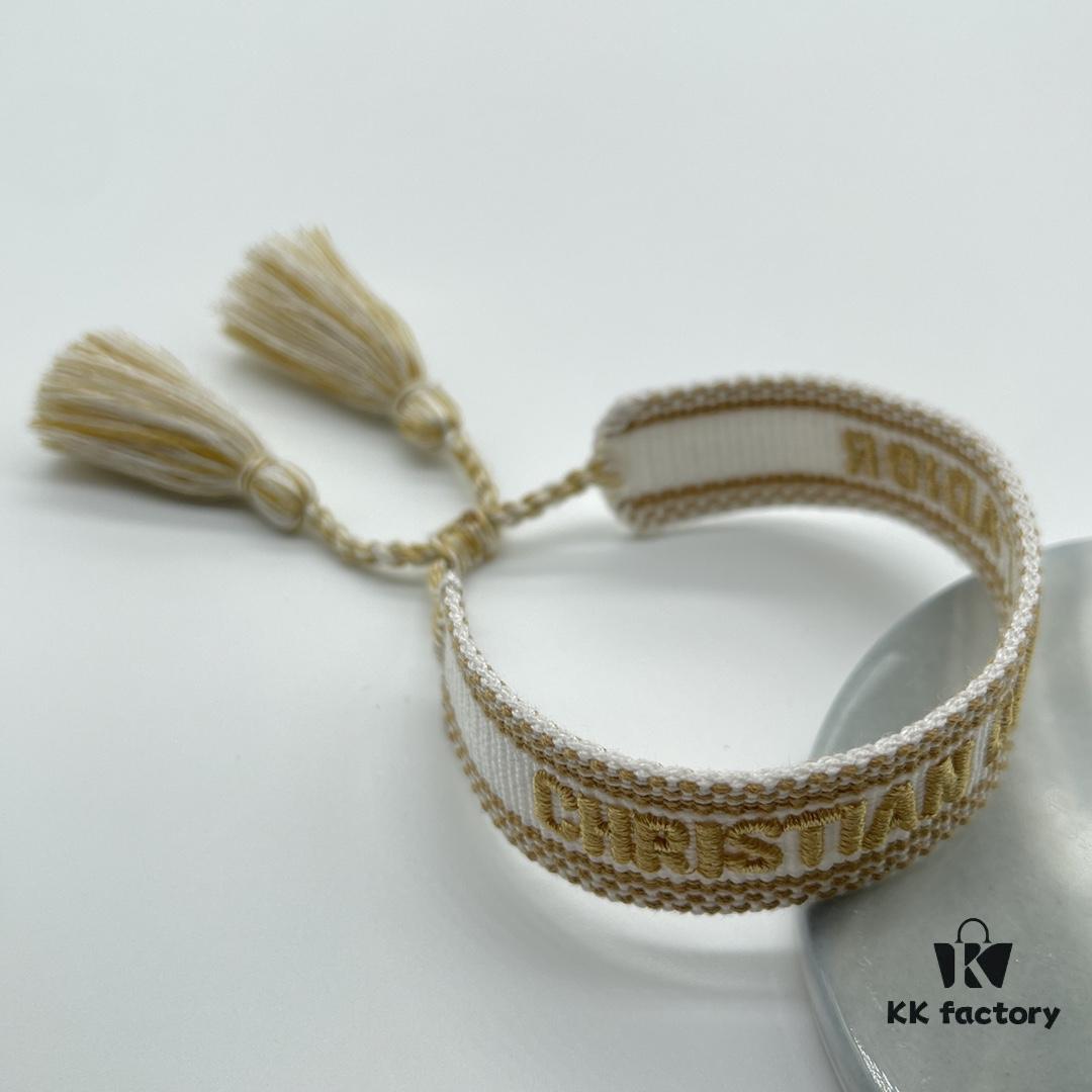 Dior Bracelet Top Version 🌟 Clear and Full Bottom Print Logo, Smooth and Rounded Shape