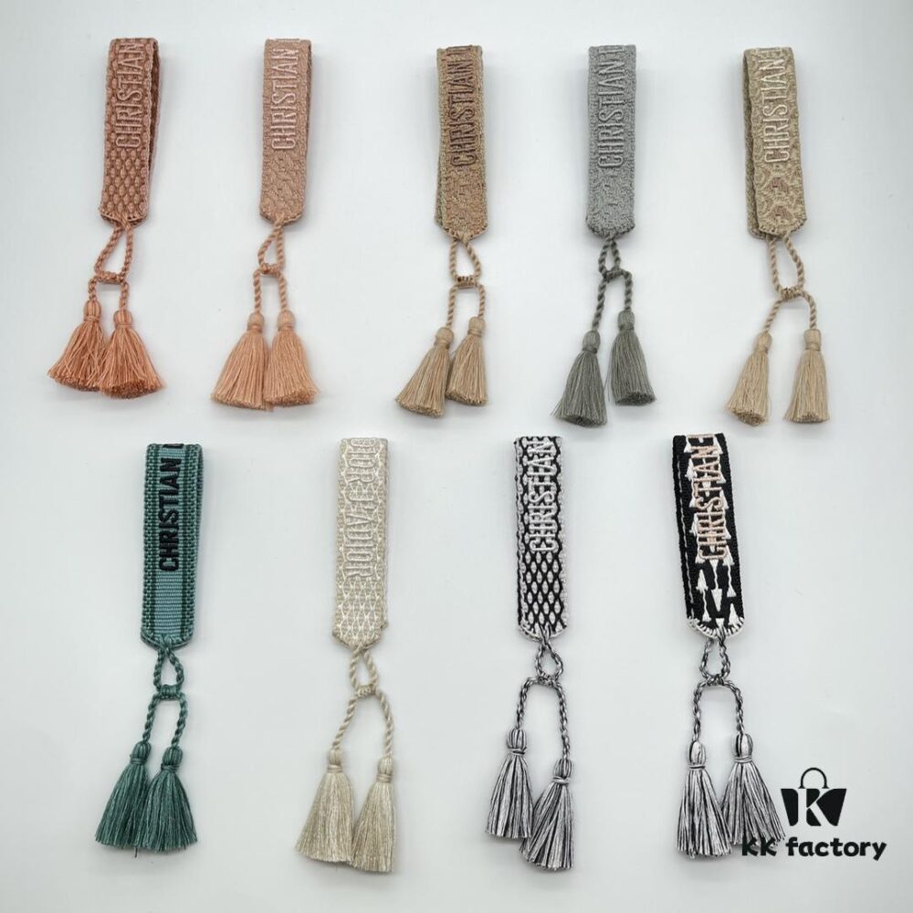 Dior Bracelet Highest Version 🌟 Clear and Full Bottom Print Logo, Rounded and Visible ‼️ ZP Used for Prototype Already Old and Worn  ️ Notable Detail: Lettering Font is Intentionally Irregular, Not Neat. Authentic Prototype Guaranteed 🌟 Vintage Aesthetic with Upgraded Materials and Complex Craftsmanship, Same Style as Worn by Numerous Celebrities, Get Yours Now! New Colors Continuously Updated...