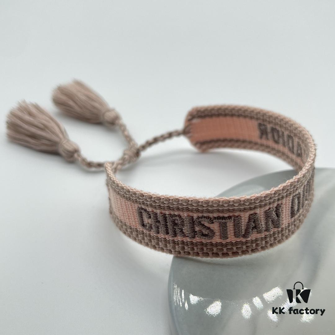 Dior Bracelet Highest Version 🌟 Clear and Full Bottom Print Logo, Rich and Rounded ‼️ ZP Used for Prototype Already Very Dirty and Old, One Very Noteworthy  ️ Detail Is That the Letter Font Is Wobbly, Not Neat. Authentic Prototype Guaranteed 🌟 Vintage Aged Fashion Sense, Upgraded Materials and Complex Craftsmanship, Same Style as Many Celebrities, Get It Now! New Colors Continuously Updated...