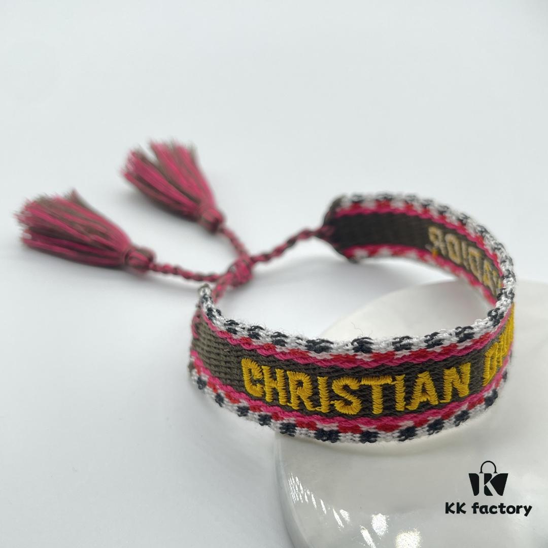 Dior Bracelet Highest Version 🌟 Clear and Full Bottom Print Logo, Rounded and Visible ‼️ ZP Used for Prototype Already Old and Dirty, One Very Noteworthy  ️ Detail Is the Slightly Irregular Lettering Font, Not Perfectly Uniform. Authentic Prototype Guaranteed 🌟 Vintage Aesthetic with Fashionable Aged Design, Upgraded Materials and Complex Craftsmanship, Worn by Numerous Celebrities – Grab Yours Now! New Colors Continuously Updated...