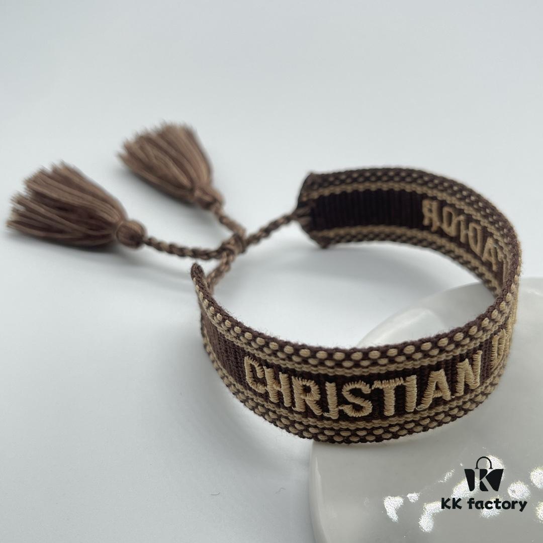 Dior Bracelet Top Version 🌟 Bottom Print Logo Clear, Full and Rounded ‼️ ZP Used for Sample Making, Already Quite Dirty and Old, One Very Noteworthy  ️ Detail: Lettering Font is Intentionally Irregular, Not Neat. Authentic Sample Inspired 🌟 Vintage Aged Fashion Look, Upgraded Materials and Complex Craftsmanship, Worn by Numerous Celebrities – Grab Yours Now! New Colors Continuously Updated...