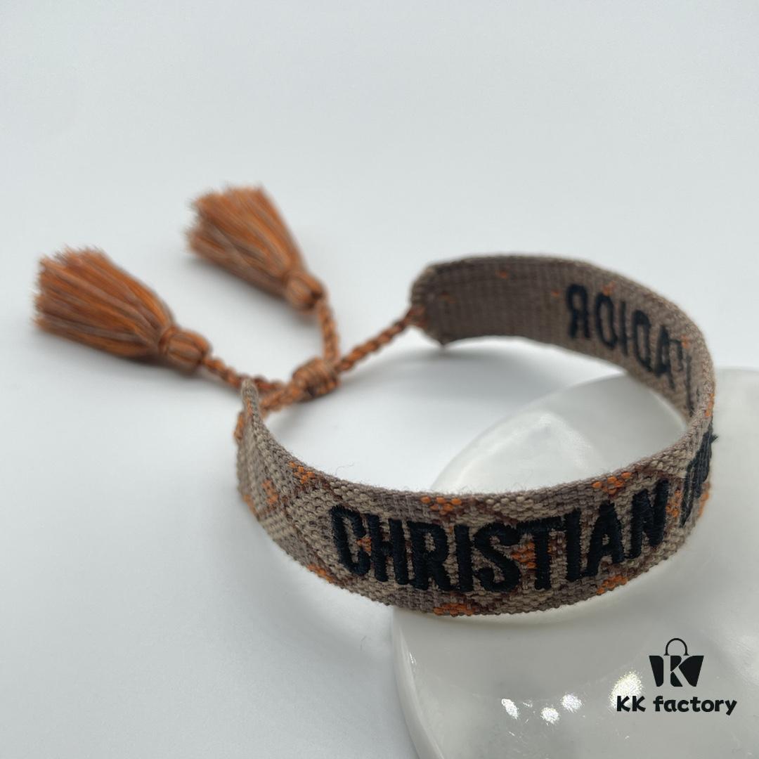 Dior Bracelet Highest Version 🌟 Bottom Print Logo Clear, Full and Rounded ‼️ ZP Used for Sample Making, Already Quite Dirty and Worn  ️ One Very Noteworthy Detail: The Lettering Font is Intentionally Irregular, Not Neat. Authentic Sample Style 🌟 Vintage Aesthetic with Upgraded Materials and Complex Craftsmanship, Worn by Numerous Celebrities – Get Yours Now! New Colors Continuously Updated...