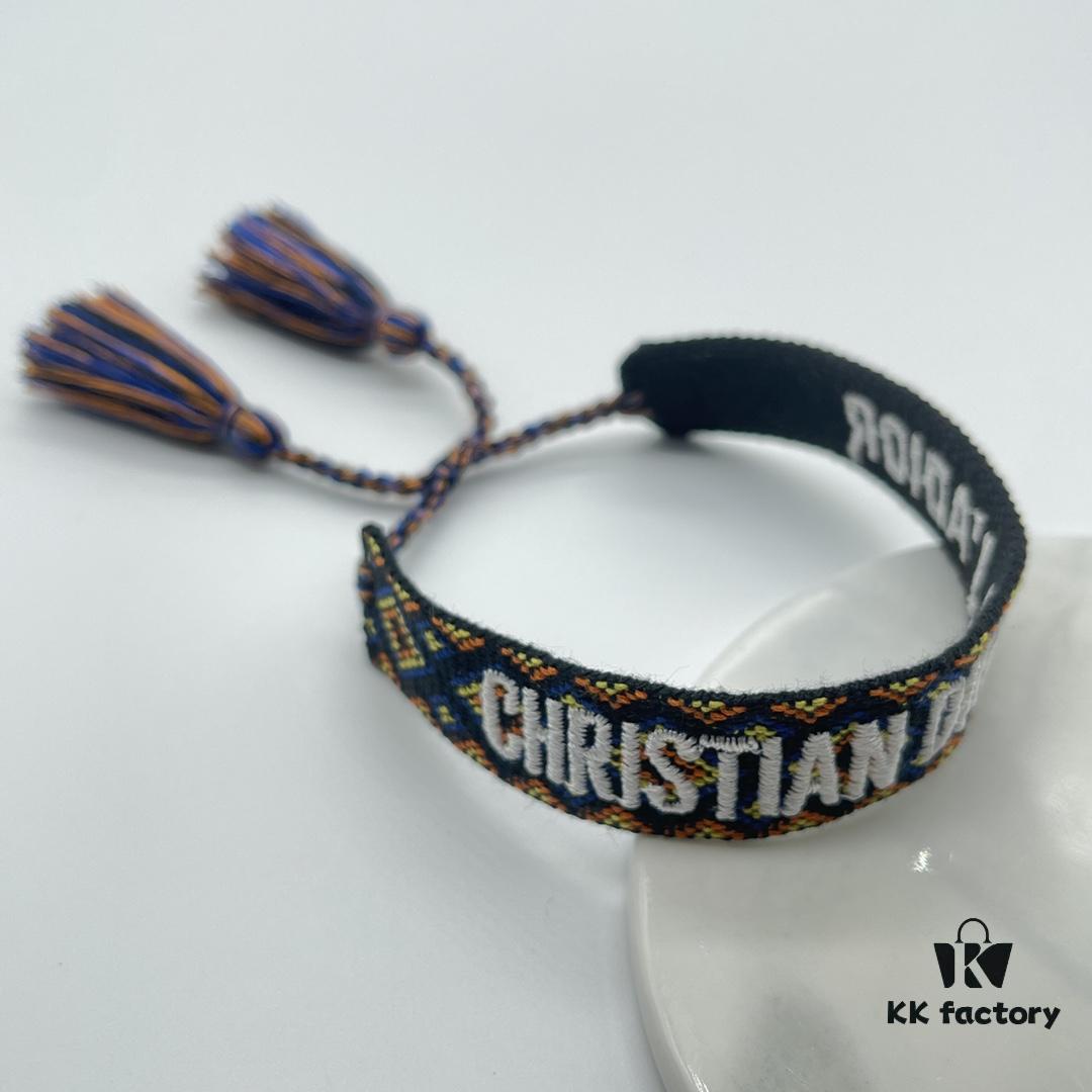 Dior Bracelet Highest Version 🌟 Bottom Print Logo Clear, Full and Rounded ‼️ ZP Used for Sample Making, Already Quite Dirty and Worn  ️ One Very Noteworthy Detail: The Lettering Font is Intentionally Irregular, Not Neat. Authentic Sample Style 🌟 Vintage Aesthetic with Upgraded Materials and Complex Craftsmanship, Worn by Numerous Celebrities – Get Yours Now! New Colors Continuously Updated...