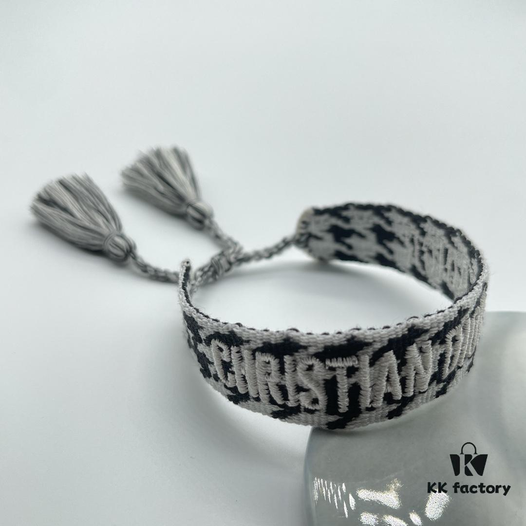 Dior Bracelet Highest Version 🌟 Bottom Print Logo Clear, Full and Rounded ‼️ ZP Used for Prototype Already Old and Worn  ️ One Very Noteworthy Detail: The Font of the Letters is Intentionally Irregular, Not Neat. Authentic Prototype Guaranteed 🌟 Vintage Aesthetic with Retro Aging Effect, Upgraded Materials and Complex Craftsmanship, Worn by Numerous Celebrities – Grab Yours Now! New Colors Continuously Updated...