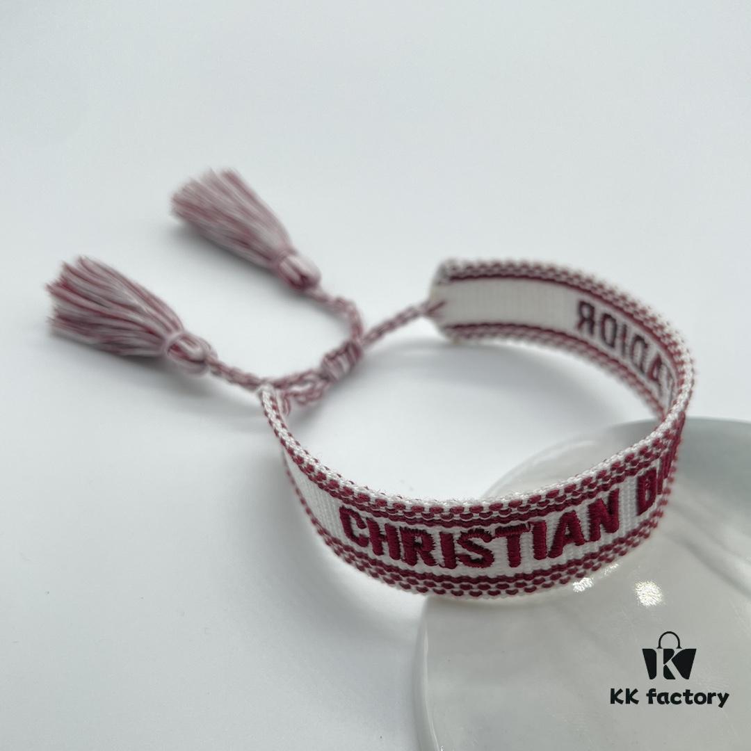 Dior Bracelet Top Version 🌟 Bottom Print Logo Clear, Full and Rounded ‼️ ZP Used for Prototyping, Already Quite Dirty and Old, One Very Noteworthy  ️ Detail: The Font of the Letters is Intentionally Irregular, Not Neat. Authentic Prototype Designated 🌟 Vintage Aged Fashion Look, Upgraded Materials and Complex Craftsmanship, Worn by Numerous Celebrities – Grab Yours Now! New Colors Continuously Updated...