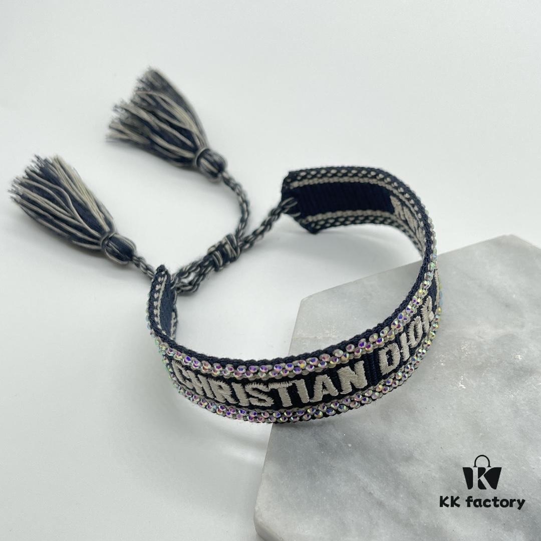 Dior Bracelet Top Version 🌟 Bottom Print Logo Clear, Full and Rounded ‼️ ZP Used for Prototype Already Old and Dirty, One Very Notable  ️ Detail Is the Intentionally Irregular, Wobbly Font Style, Not Neat. Authentic Prototype Approved 🌟 Vintage Aesthetic with Retro Aging Fashion, Upgraded Materials and Complex Craftsmanship, Favored by Numerous Celebrities – Grab Yours Now! New Colors Continuously Updated...