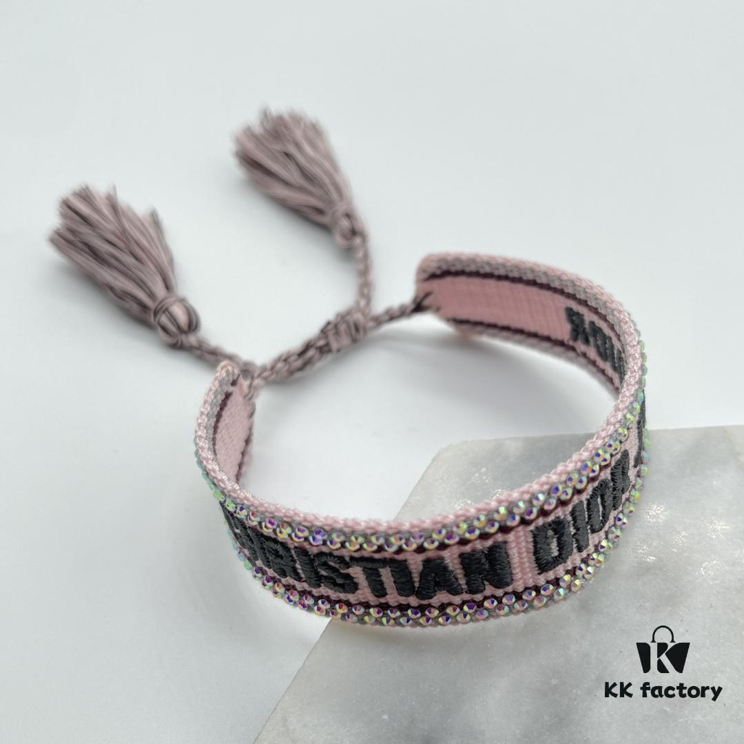 Dior Bracelet Top Version 🌟 Bottom Print Logo Clear, Full and Rounded ‼️ ZP Used for Prototype Already Worn and Aged, One Very Notable  ️ Detail Is That the Lettering Font Is Slightly Irregular, Not Perfectly Aligned. Authentic Prototype Vintage Aesthetic, Upgraded Materials and Complex Craftsmanship, Popular Among Numerous Celebrities – Grab Yours Now! New Colors Continuously Updated...