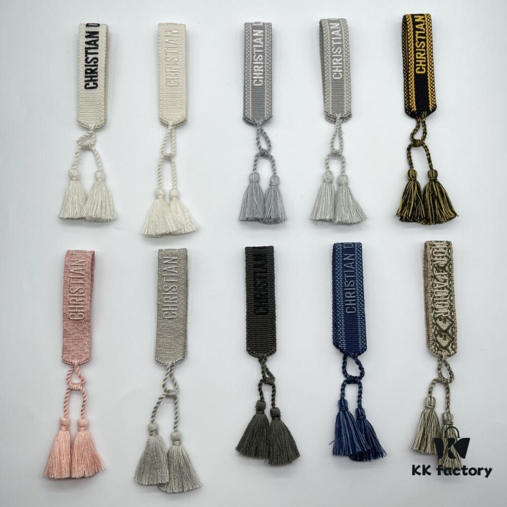 Dior Bracelet Highest Version 🌟 Bottom Print Logo Clear, Full and Rounded ‼️ ZP Used for Sample Making, Already Worn and Aged 🌟 Authentic Style Details: Slightly Irregular Font Design, Not Perfectly Aligned  ️ Embrace the Vintage Aesthetic with Upgraded Materials and Complex Craftsmanship, Famous Celebrity Match, Get Yours Now! New Colors Continuously Updated...