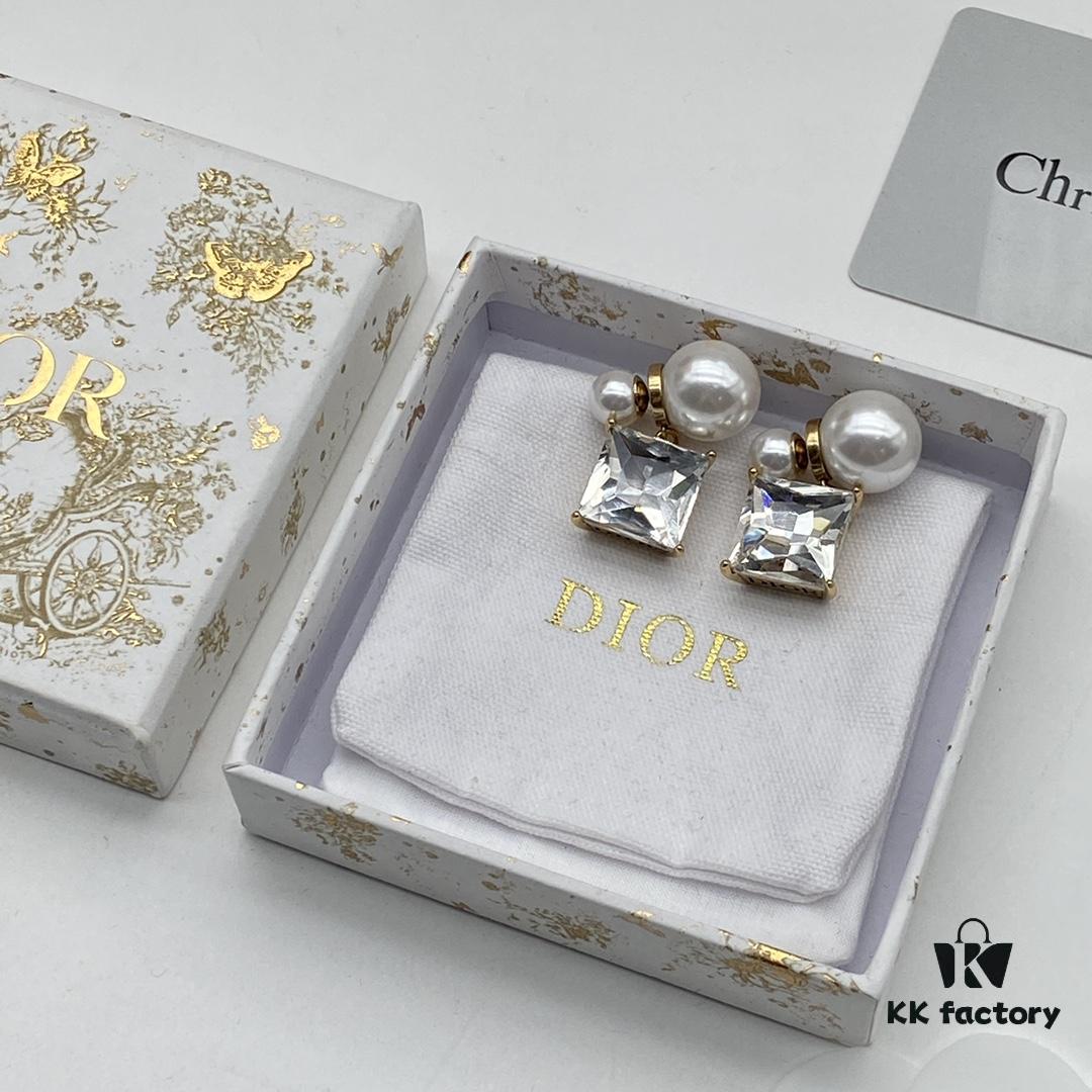 Dior Classic Pearl Stud Earrings