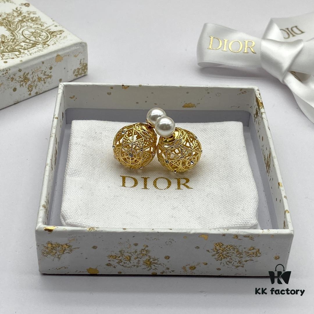Dior New Arrival Stud Earrings