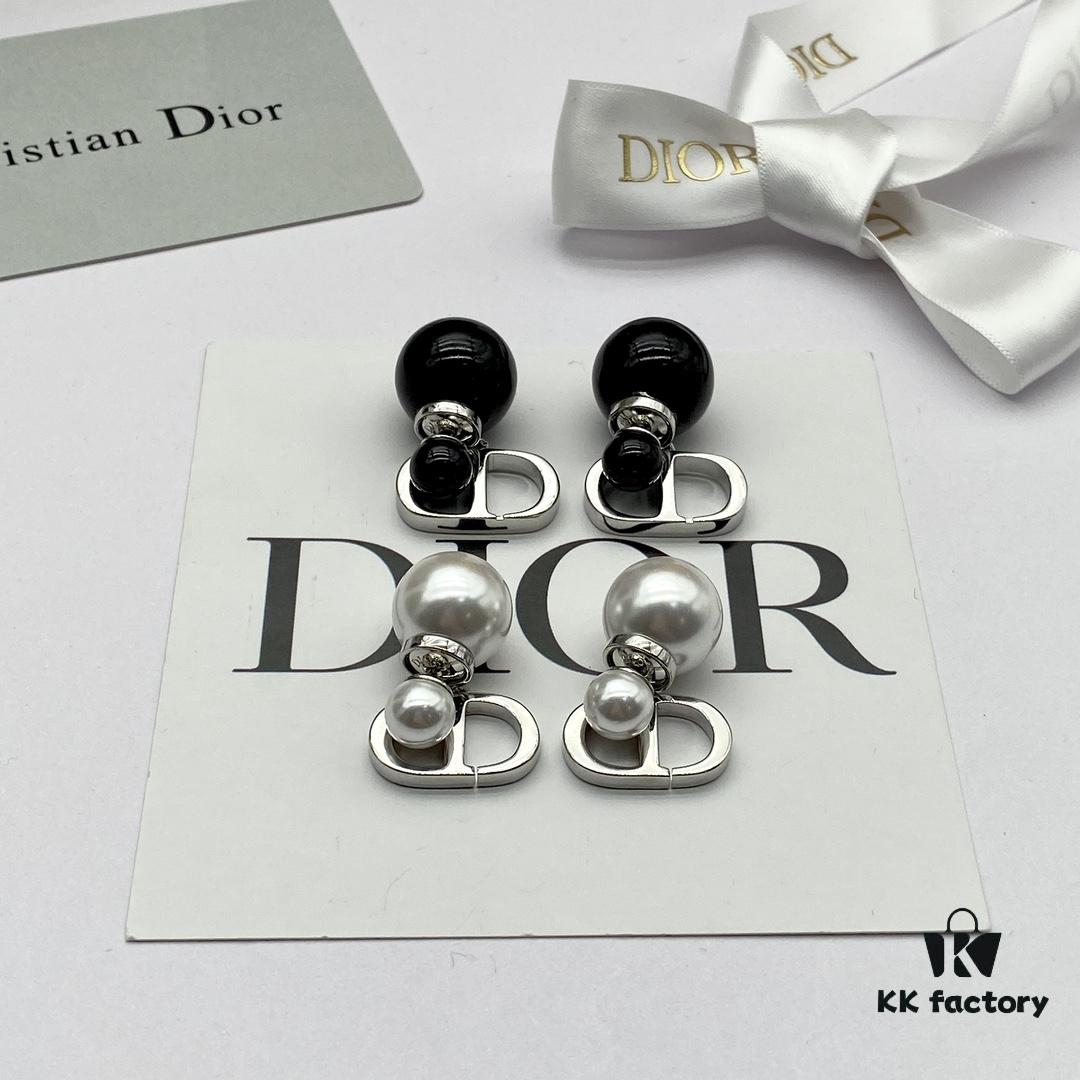Dior New CD Nose Ring Stud Earrings