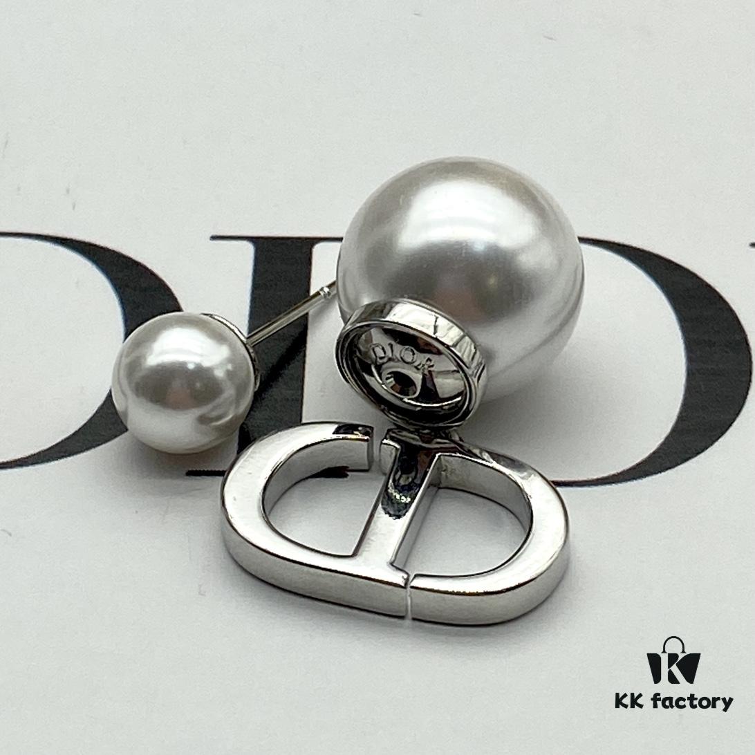 Dior New CD Nose Ring Stud Earrings