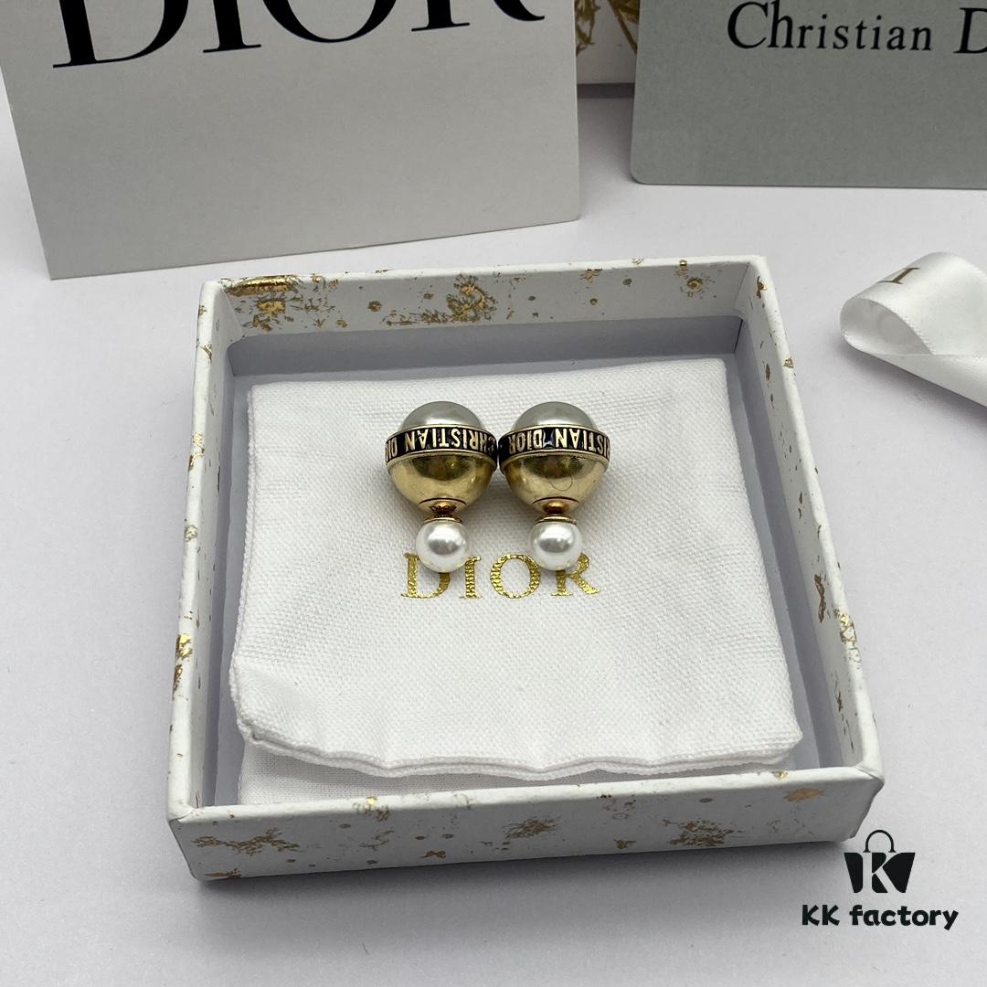 Dior New Arrival Stud Earrings