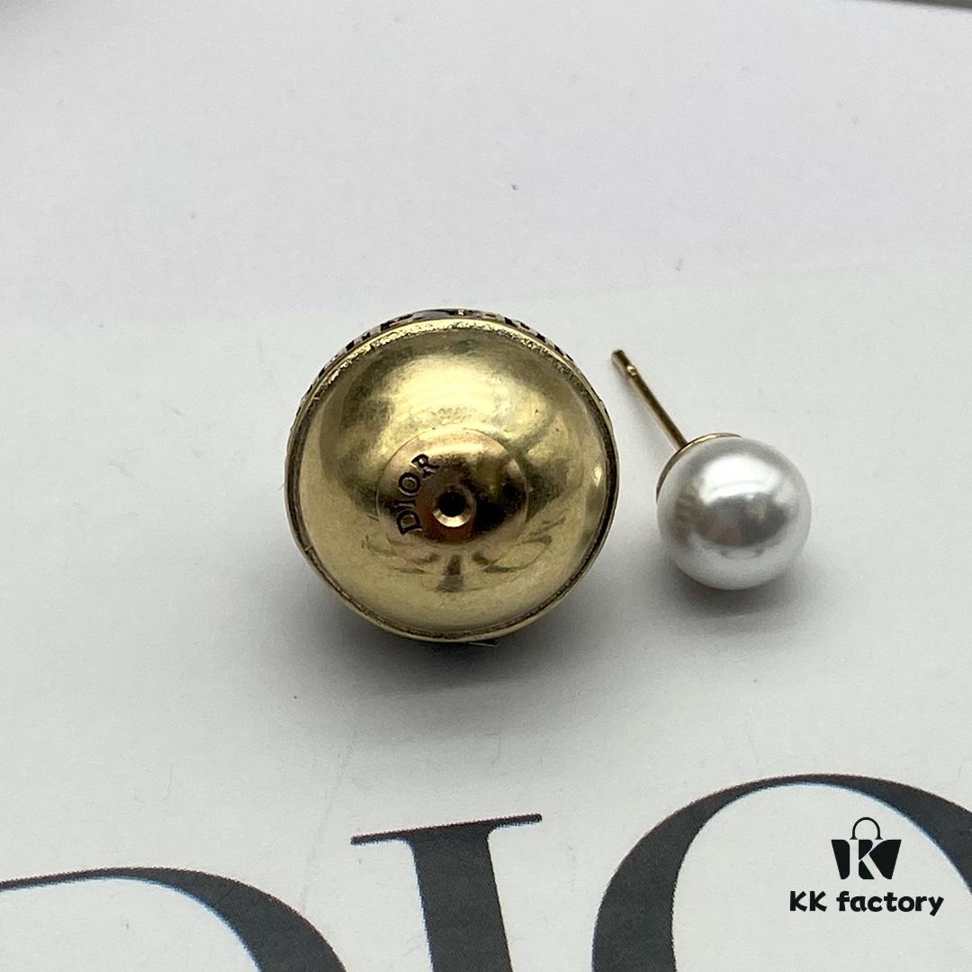 Dior New Arrival Stud Earrings