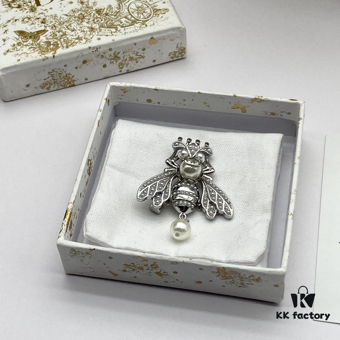 Dior New Arrival Brooch