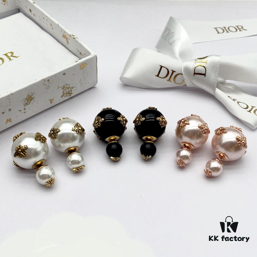 Dior Classic Pearl Stud Earrings