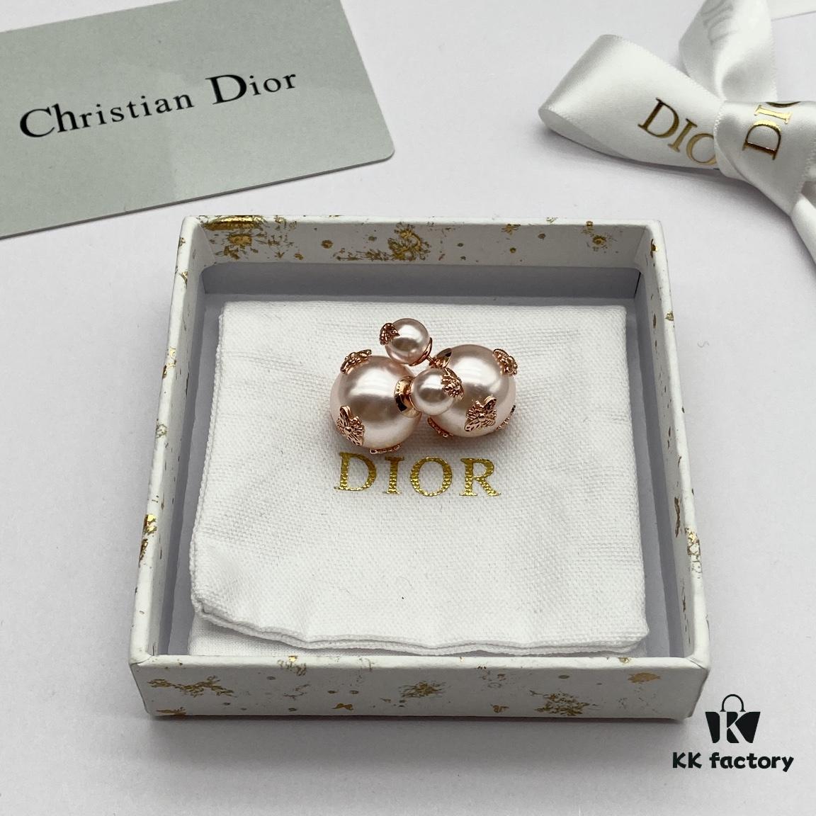 Dior Classic Pearl Stud Earrings