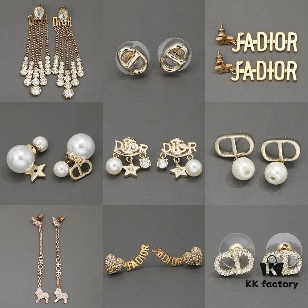 High-Quality, High-Version Exclusive Real Photos Collection